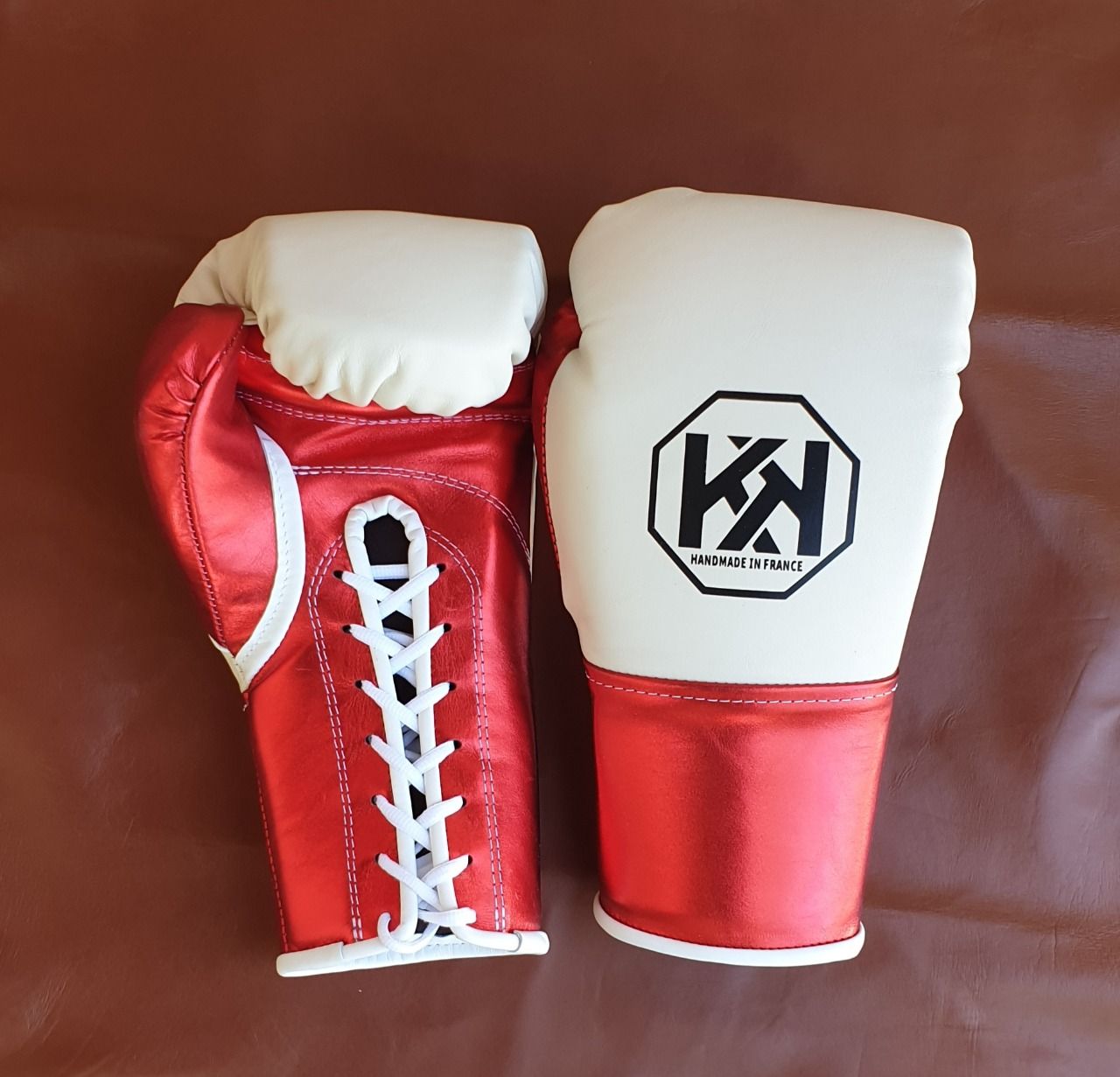 Gants de boxe en cuir rouge –