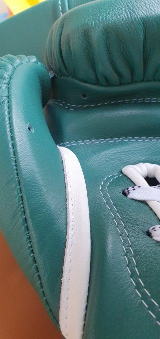 gants de boxe en cuir